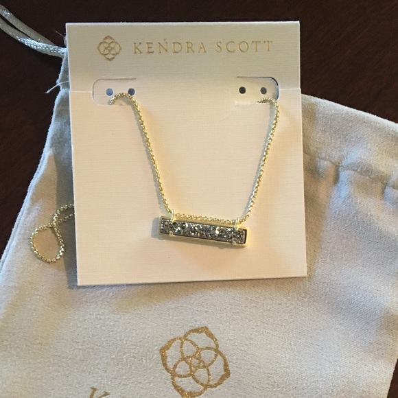 Kendra Scott Jewelry - NEW WITH POUCH Kendra Scott Pendant Necklace
